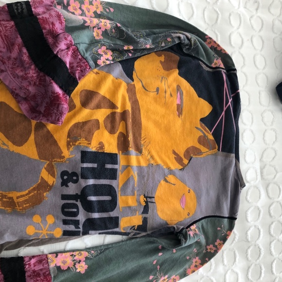 Custo Barcelona Cat and Canary Size 1 - Picture 3 of 4